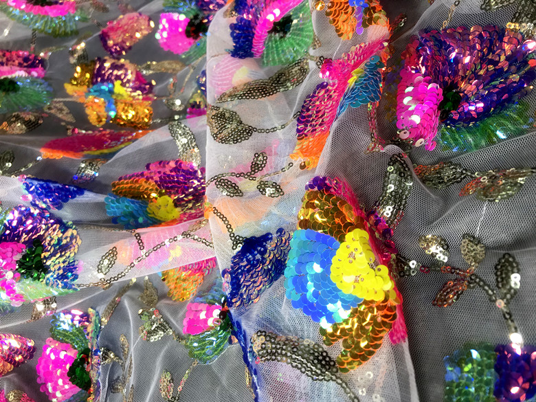 Colorful Crystal Sequins Flowe - Crystal Mesh Fabric recensie en prijs