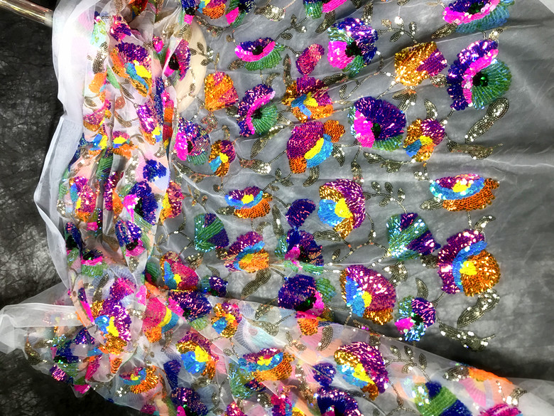 Colorful Crystal Sequins Flowe - Crystal Mesh Fabric recensie en prijs