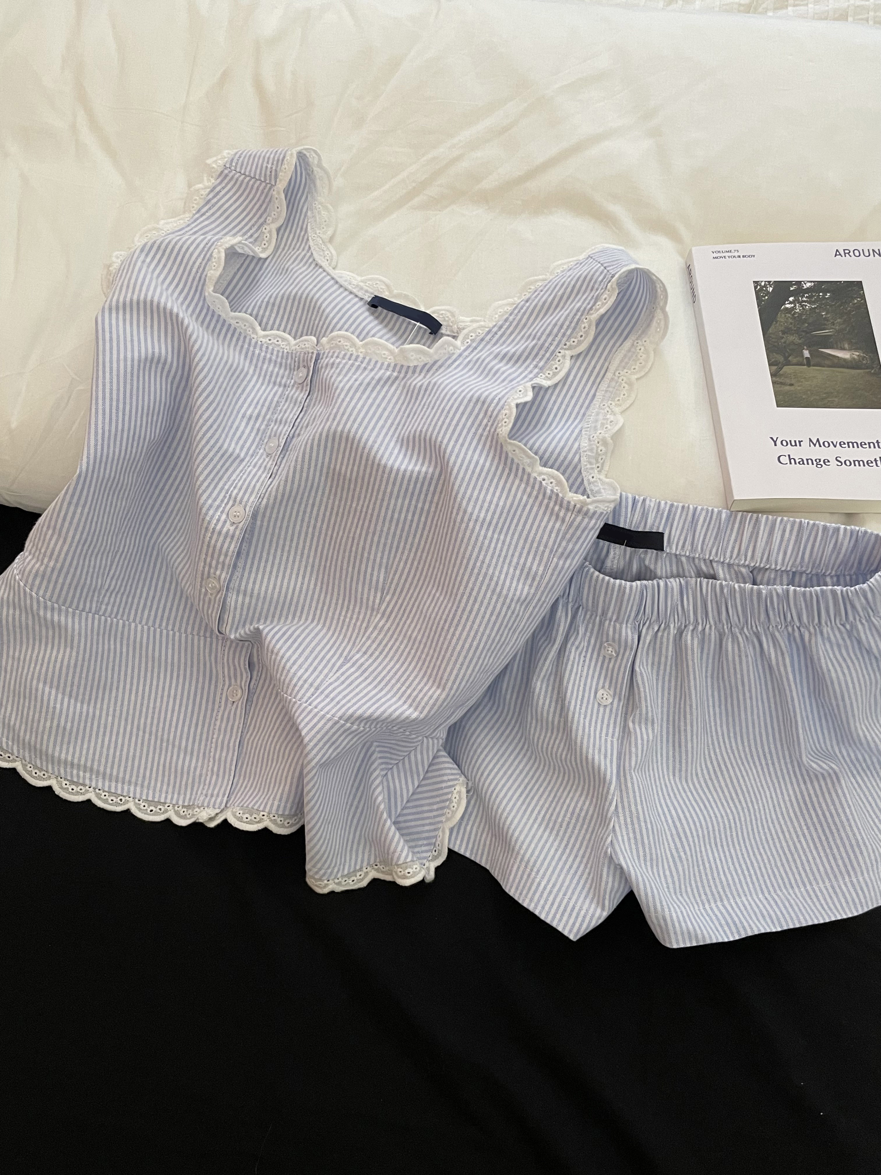 Blue Striped Shorts 2 Piece Se - Elastic Lace Trim recensie en prijs