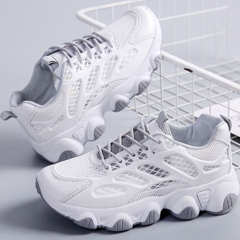 Breathable Mesh Chunky Sneaker - Guipure Lace Panel recensie en prijs