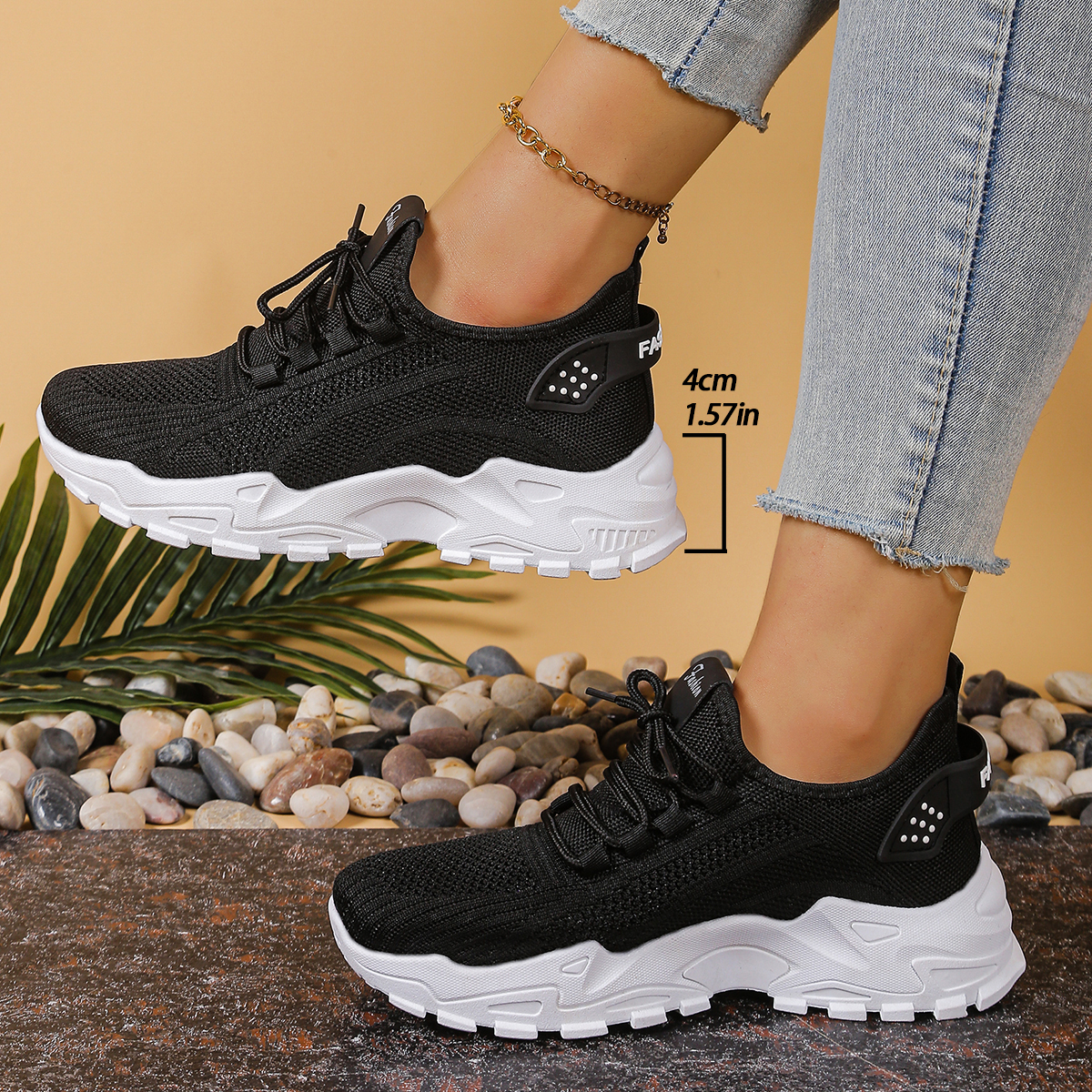 Women's sports shoes 2026，Brea - Guipure Lace Panel recensie en prijs