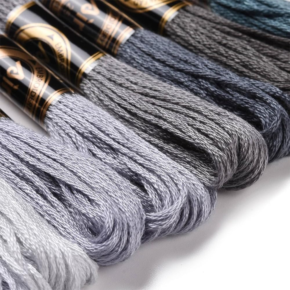 8 Skeins 70 Yards Grey Friends - Embroidery Embellishments recensie en prijs