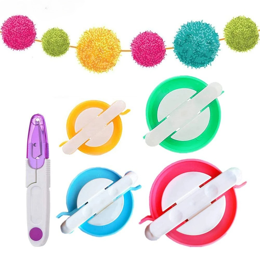 4-Size Pom Pom Maker Kit with  - Pom Pom Maker Tool recensie en prijs